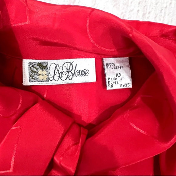 Vintage Le Blouse 80’s 90’s Front Tie Geometric Print Silky Button Up Blouse - Picture 10 of 10